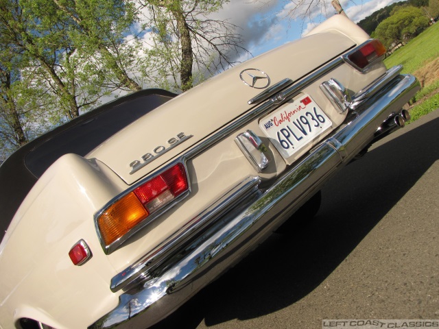 1969-mercedes-280se-cabriolet-052.jpg
