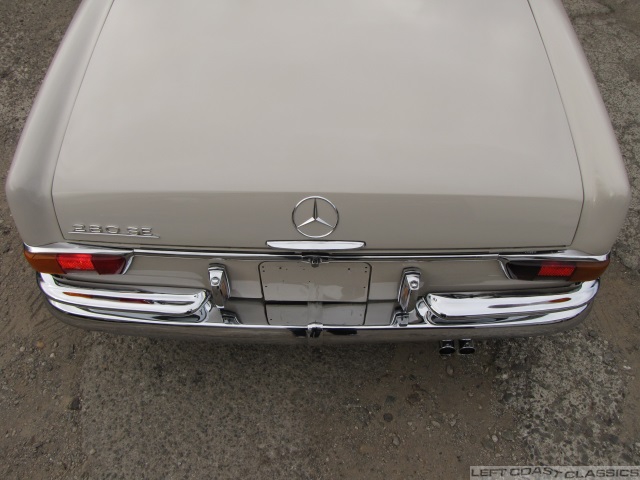 1969-mercedes-280se-cabriolet-096.jpg