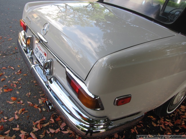 1969-mercedes-280se-cabriolet-098.jpg