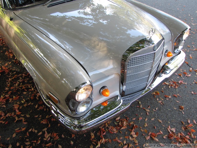 1969-mercedes-280se-cabriolet-099.jpg