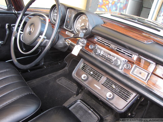 1969-mercedes-280se-cabriolet-152.jpg