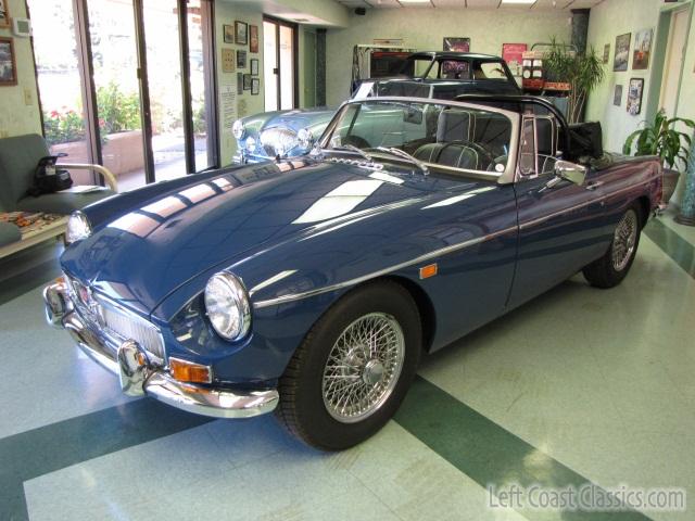 1969-mgb-roadster-008.jpg