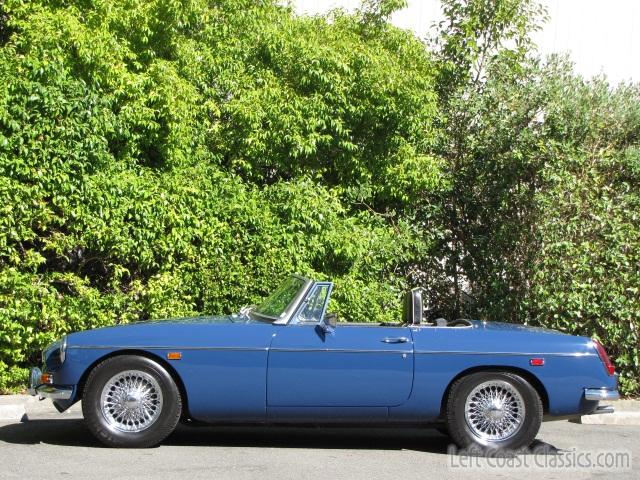 1969-mgb-roadster-020.jpg