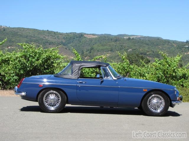 1969-mgb-roadster-036.jpg