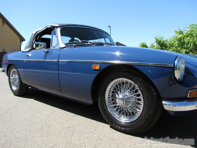 1969-mgb-roadster-050.jpg