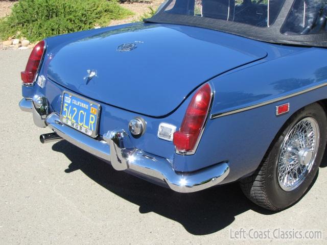 1969-mgb-roadster-077.jpg