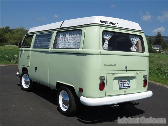 1969-volkswagen-westfalia-camper-012.jpg