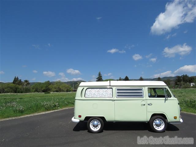 1969-volkswagen-westfalia-camper-032.jpg