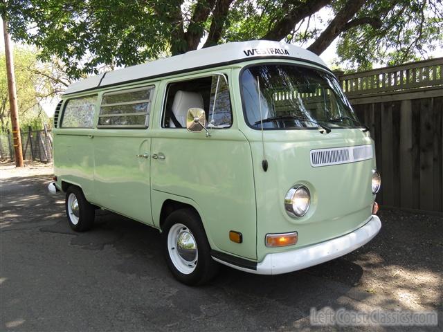 1969-volkswagen-westfalia-camper-042.jpg