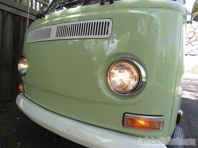 1969-volkswagen-westfalia-camper-058.jpg