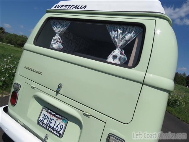 1969-volkswagen-westfalia-camper-068.jpg