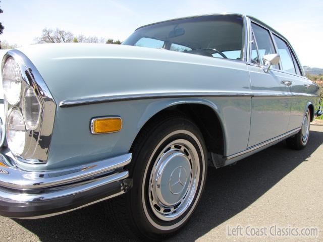 1970-mercedes-280s-1985.jpg