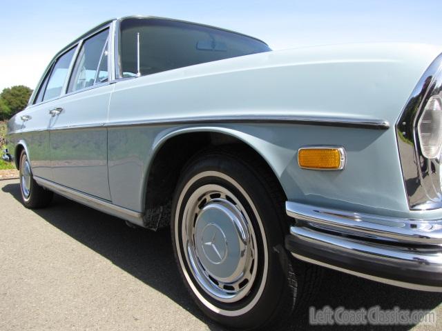 1970-mercedes-280s-1987.jpg