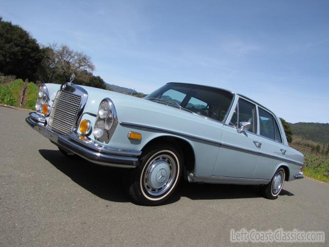 1970-mercedes-280s-1998.jpg