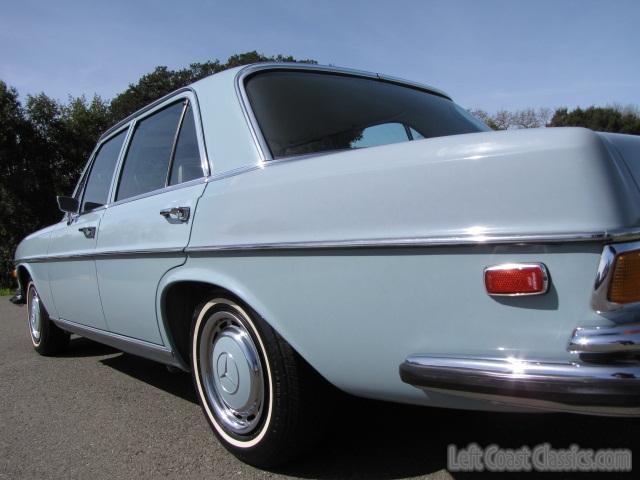 1970-mercedes-280s-2003.jpg