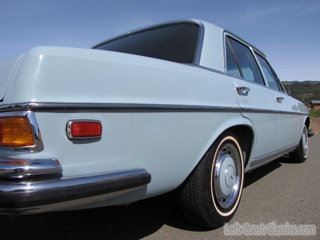 1970-mercedes-280s-2038.jpg