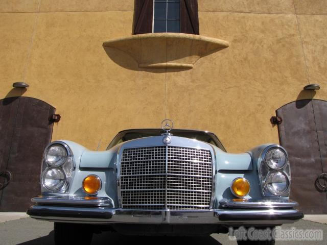 1970-mercedes-280s-2040.jpg