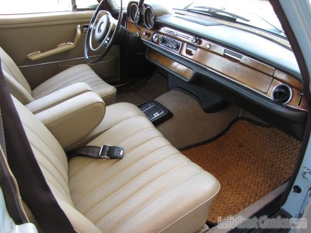 1970-mercedes-280s-2071.jpg