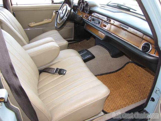 1970-mercedes-280s-2072.jpg