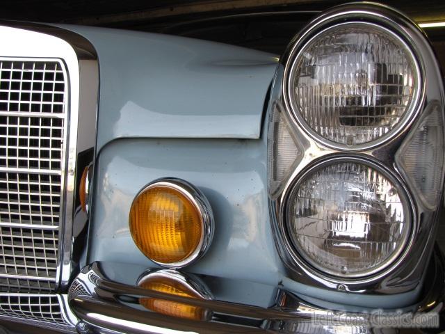 1970-mercedes-280s-2203.jpg