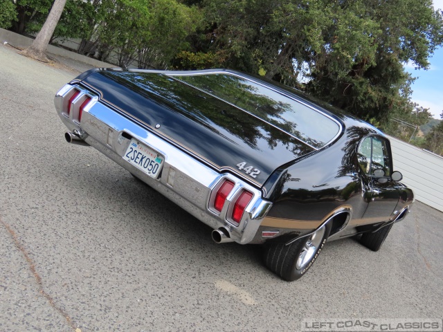 1970-olds-442-026.jpg