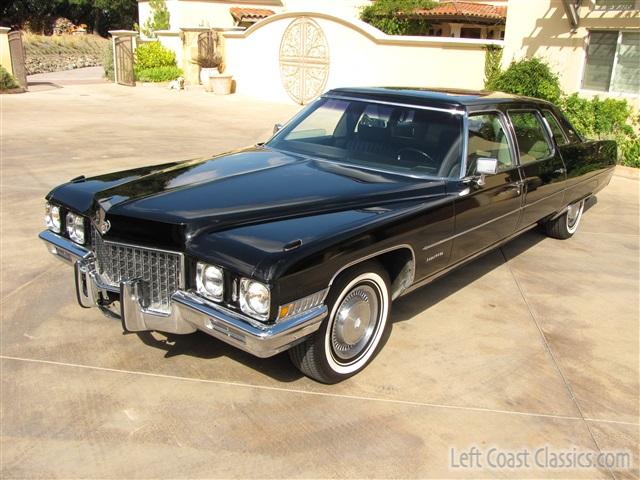 1971-cadillac-fleetwood-limousine-003.jpg