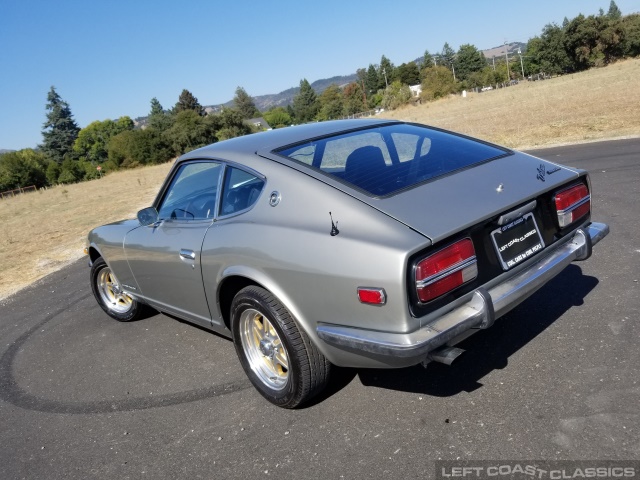 1971-datsun-240z-024.jpg