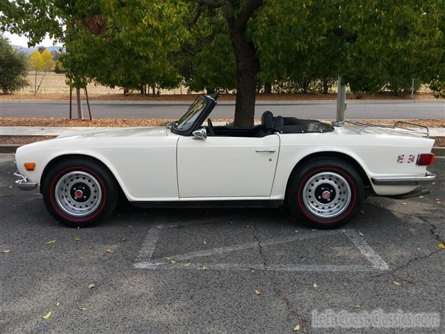 1971-triumph-tr6-018.jpg