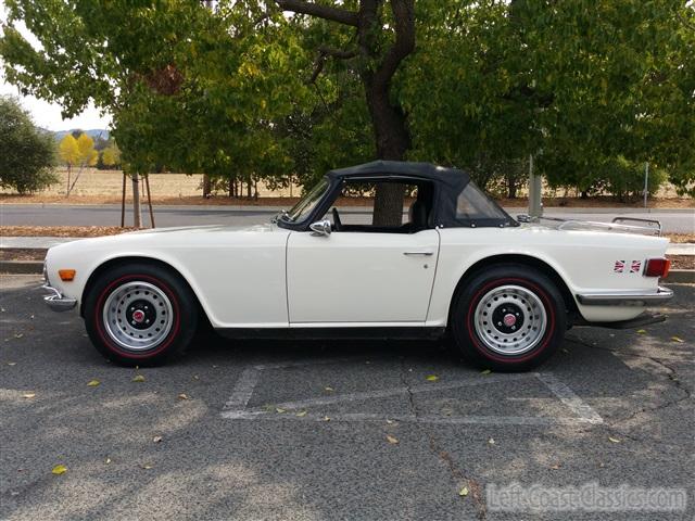 1971-triumph-tr6-025.jpg