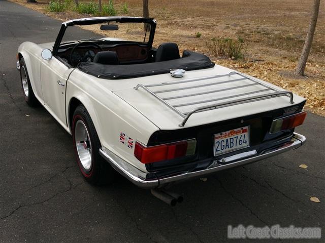 1971-triumph-tr6-033.jpg