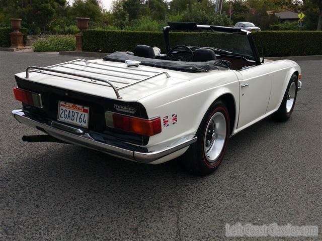 1971-triumph-tr6-038.jpg