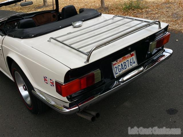 1971-triumph-tr6-092.jpg