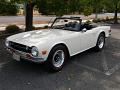 1971-triumph-tr6-011