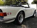 1971-triumph-tr6-066