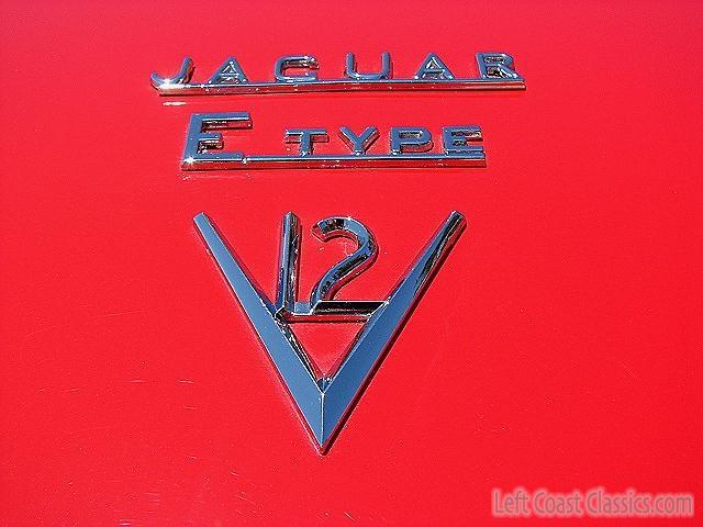 1972-jaguar-xke-badge2.jpg