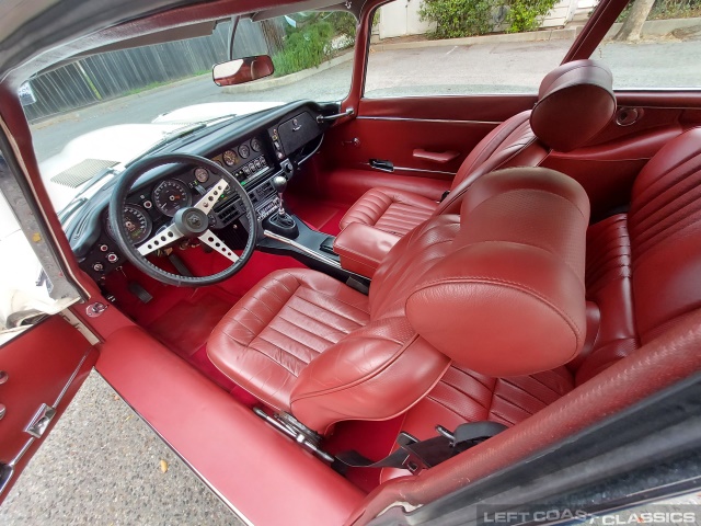 1972-jaguar-xke-fhc-v12-067.jpg