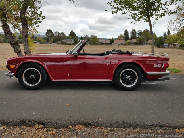 1973-triumph-tr6-011.jpg