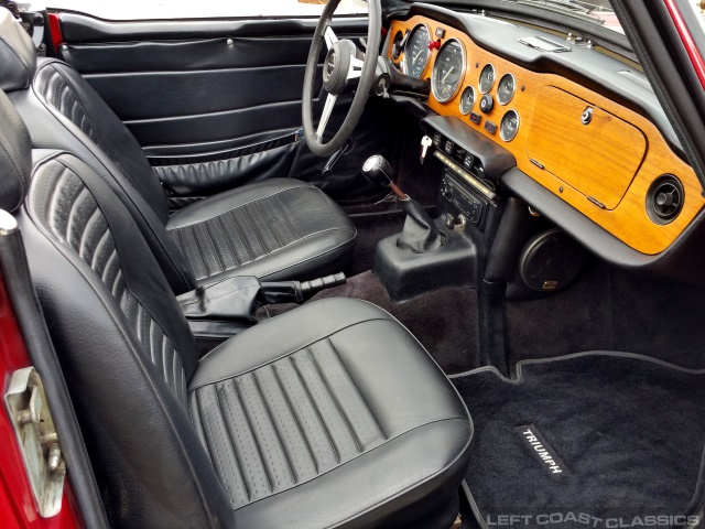 1973-triumph-tr6-094.jpg