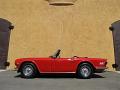 1973-triumph-tr6-021