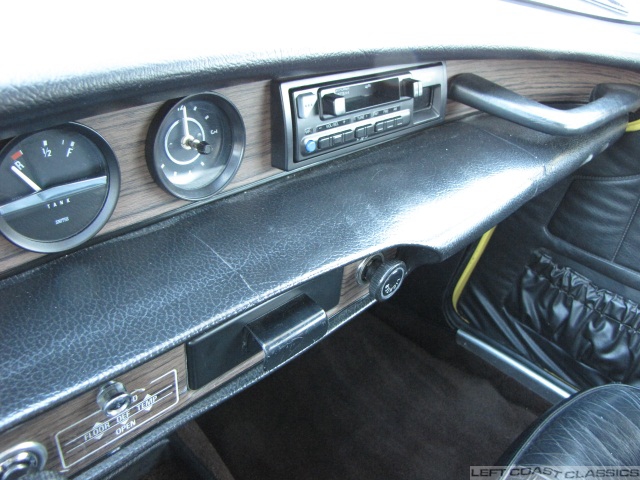 1973-volvo-p1800-es-extras-101.jpg