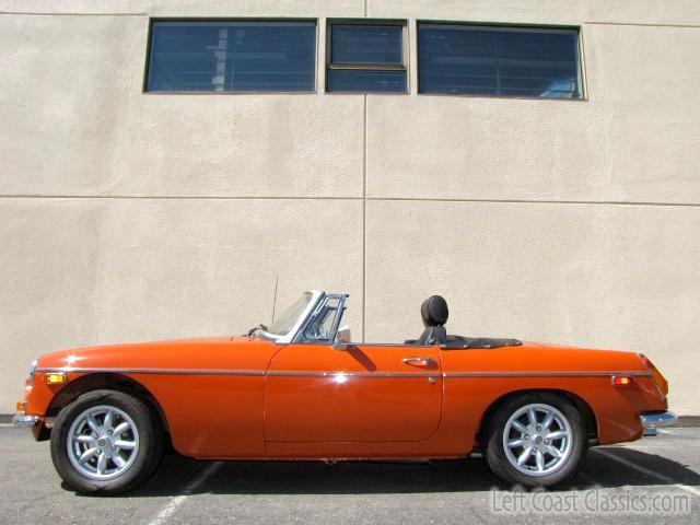 1974-mgb-roadster-008.jpg