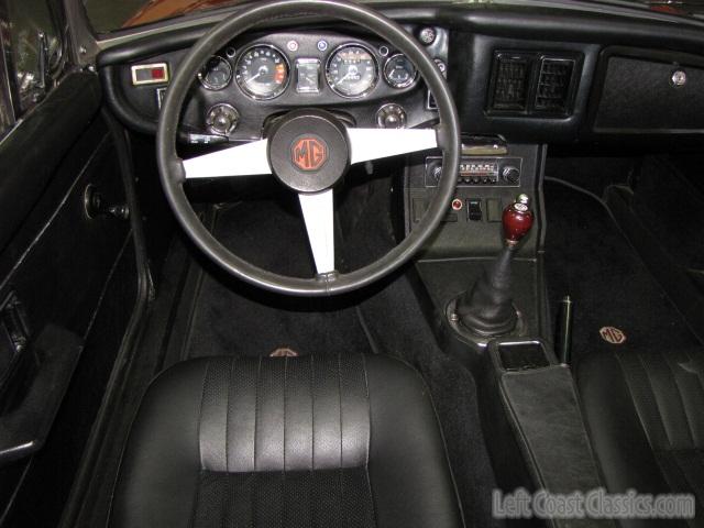 1974-mgb-roadster-059.jpg