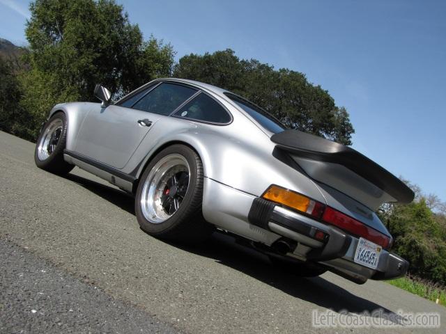 1976-porsche-911-turbo-802.jpg