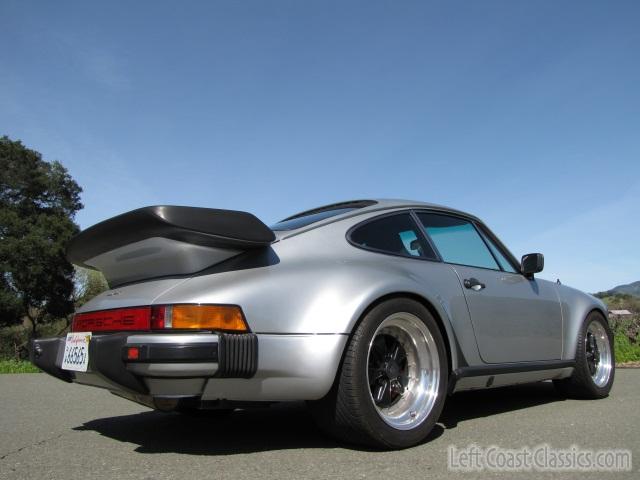 1976-porsche-911-turbo-823.jpg