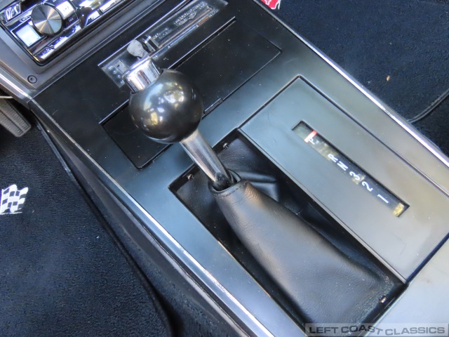 1977-chevrolet-corvette-c3-089.jpg