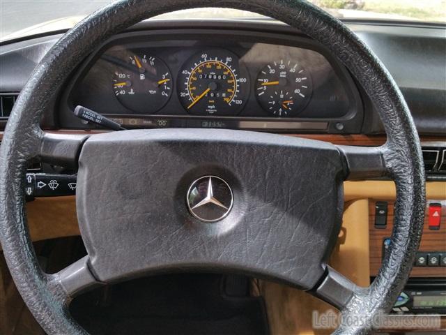 1984-mercedes-benz-300sd-105.jpg