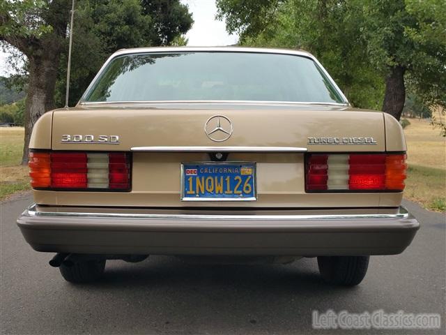 1984-mercedes-benz-300sd-177.jpg