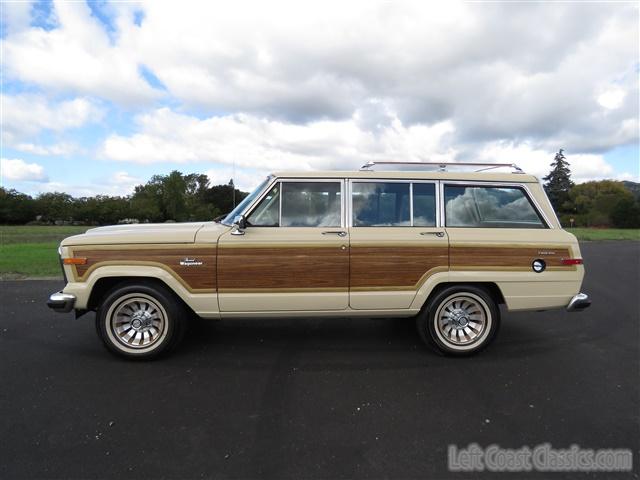 1985-jeep-grand-wagoneer-011.jpg