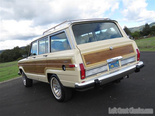 1985-jeep-grand-wagoneer-024.jpg