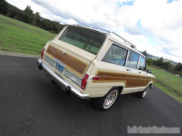 1985-jeep-grand-wagoneer-032.jpg